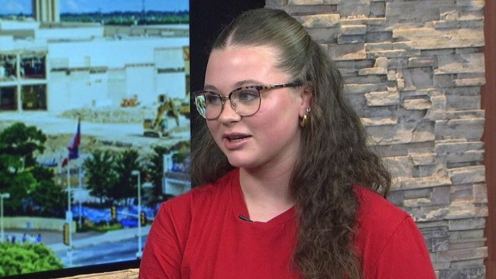 Image for story: Teen baking champ aims to shatter $600,000 record in fight against blood cancer